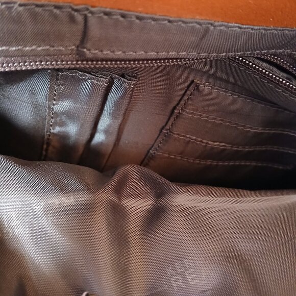 Kenneth Cole Reaction Tan Laptop Bag - Picture 9 of 15